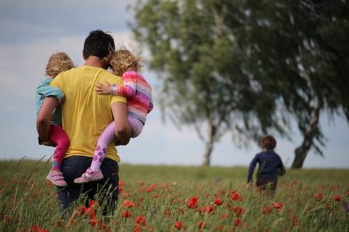 dad and children Navigating Your Child's Challenging Behaviors