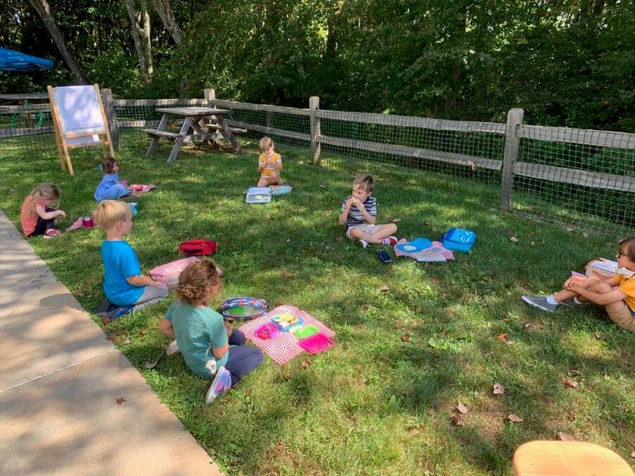 2 – Picnic Lunch_Private-School-RI-Montessori 2 - Picnic Lunch_Private-School-RI-Montessori